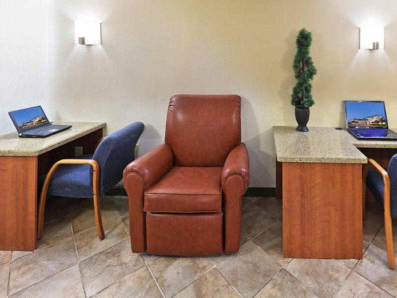 Candlewood Suites Dallas Market Center-Love Field By Ihg Exterior foto
